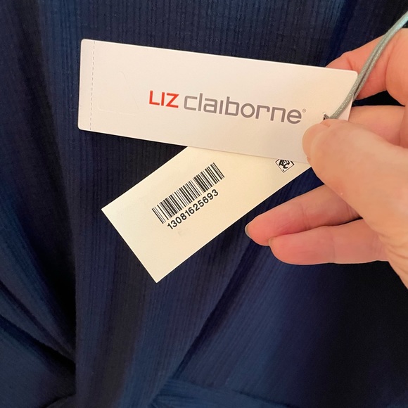 Liz Claiborne Twist Top NWT - Picture 7 of 7